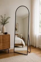 Miroir Sur Pied Incurvé Aluminium Doré ou Noir